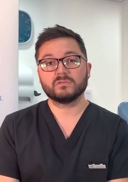 Dr. Cristian Teucher — endodoncista en Dental Flex